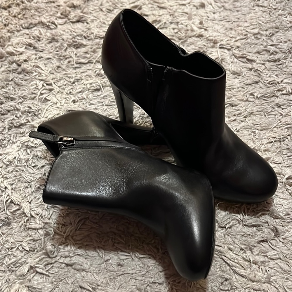 Nine west booties